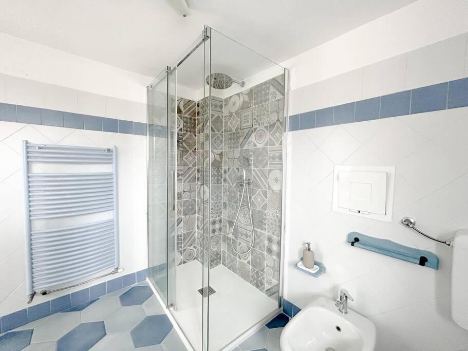 Apartmán Elegante Mansarda 300Mt Dal Mare - Centro - Wifi Savona Exteriér fotografie